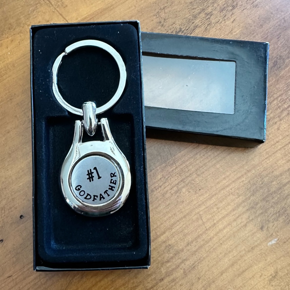 NIB #1 GODFATHER keychain silver tone, new in black gift box